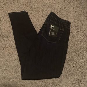 💕NWT🎉Dark Blue Paige Hoxton Jeans